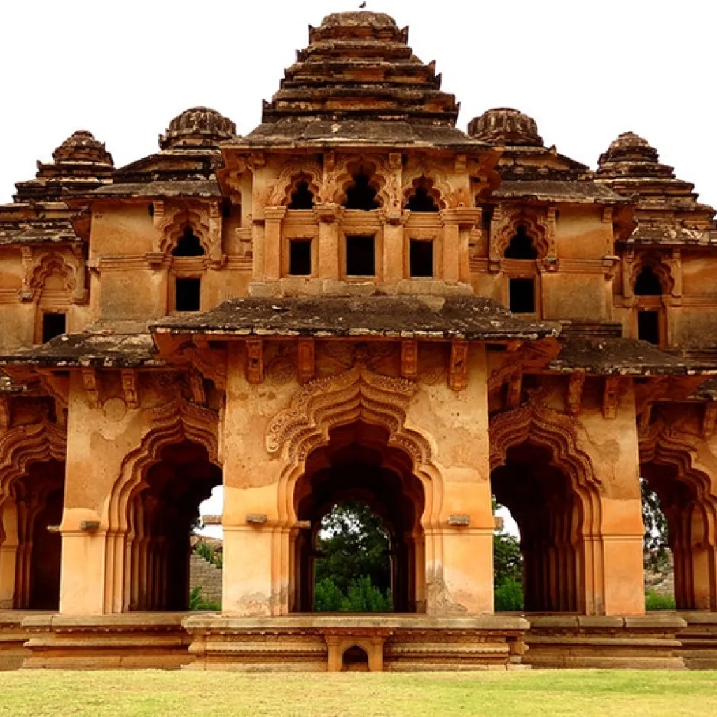 Lotus Mahal - Hampi