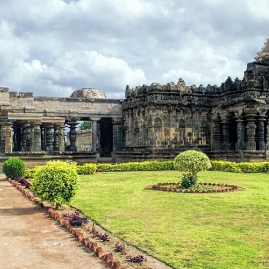 Mahadeva Historical temple - Itagi