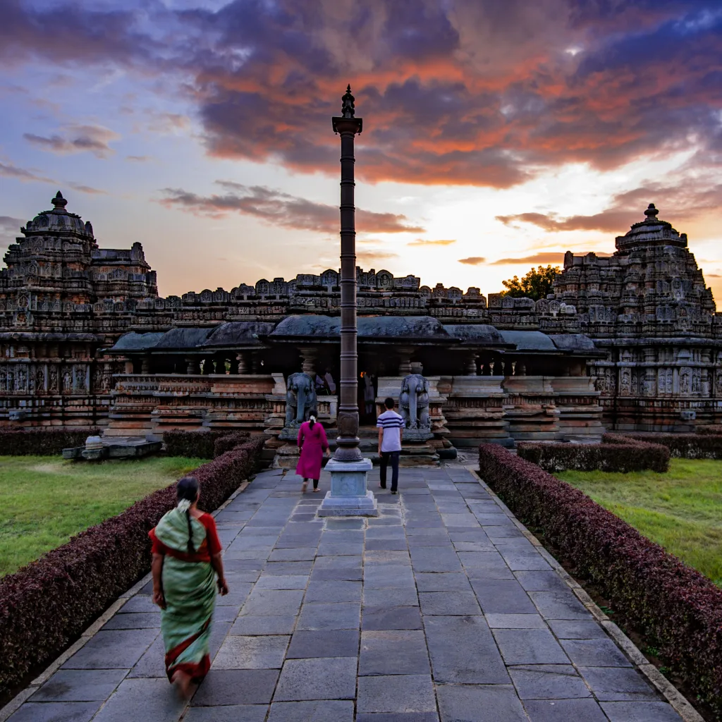 Veera Narayana Temple - Belavadi