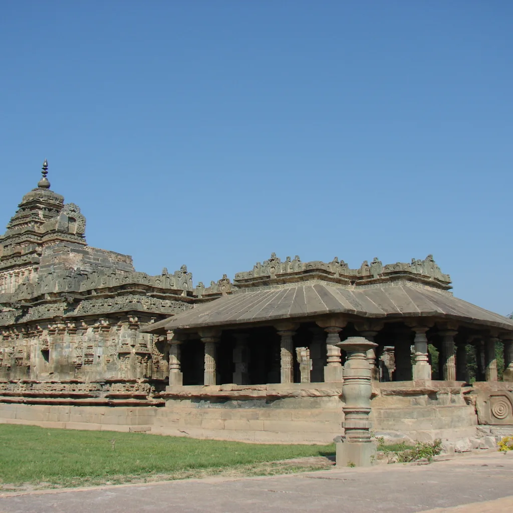 Brahma Jinalaya temple - Lakkundi