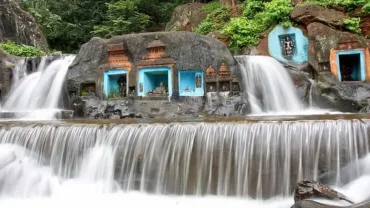 Kalhatta Giri waterfalls - Chikmagalur