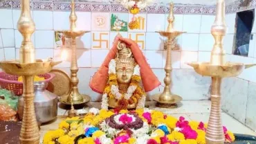 Shri Kalakaleshwara Temple - Gajendragad
