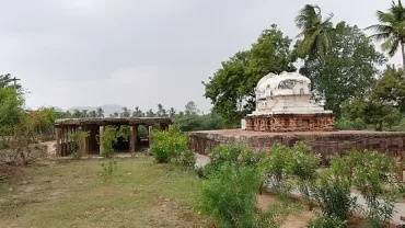 Sri Parasurameswara Temple - Attirala