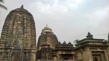 Sri mukha lingeswara temple - srikakulam