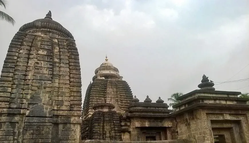 Sri mukha lingeswara temple - srikakulam