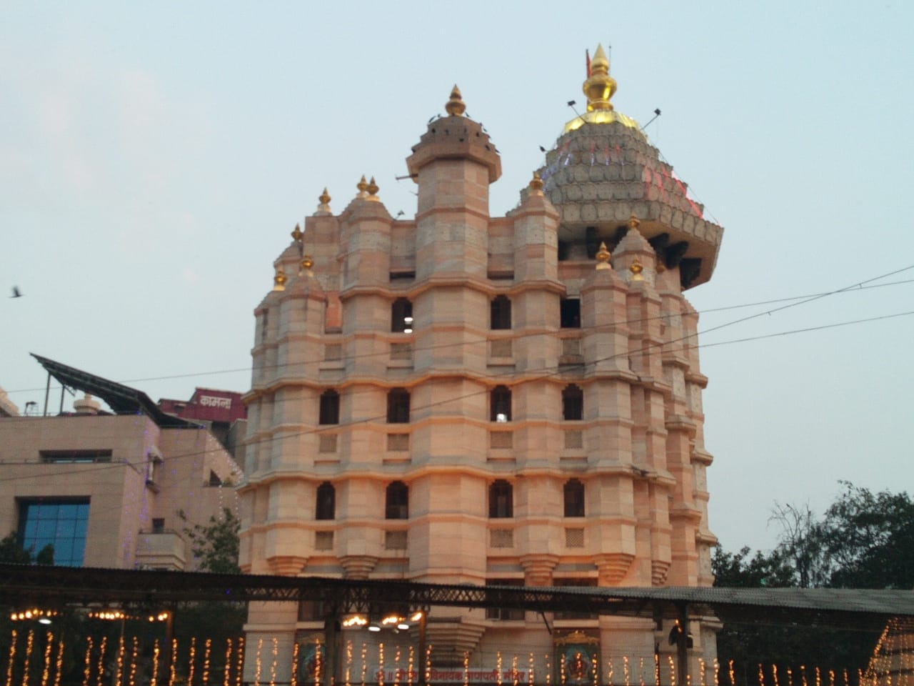 Siddhivinayak Temple Mumbai exterior view